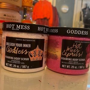 onyx bathhouse sugar scrubs w candy cane native body lotion